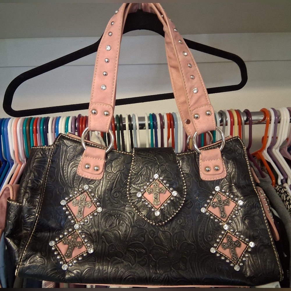 Country Road  Leather Black and Pink Embossed Shoulder Bag